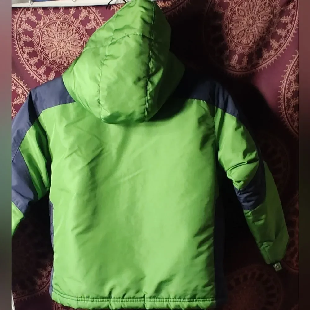 Sz 4/5 Champion C9 Youth Green and Navy Winter /Ski Jacket / Coat NWOT